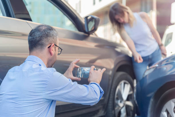Professional Car Insurance Near Me technician working in Timberlane, IL